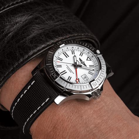 breitling gmt 40 lug to lug